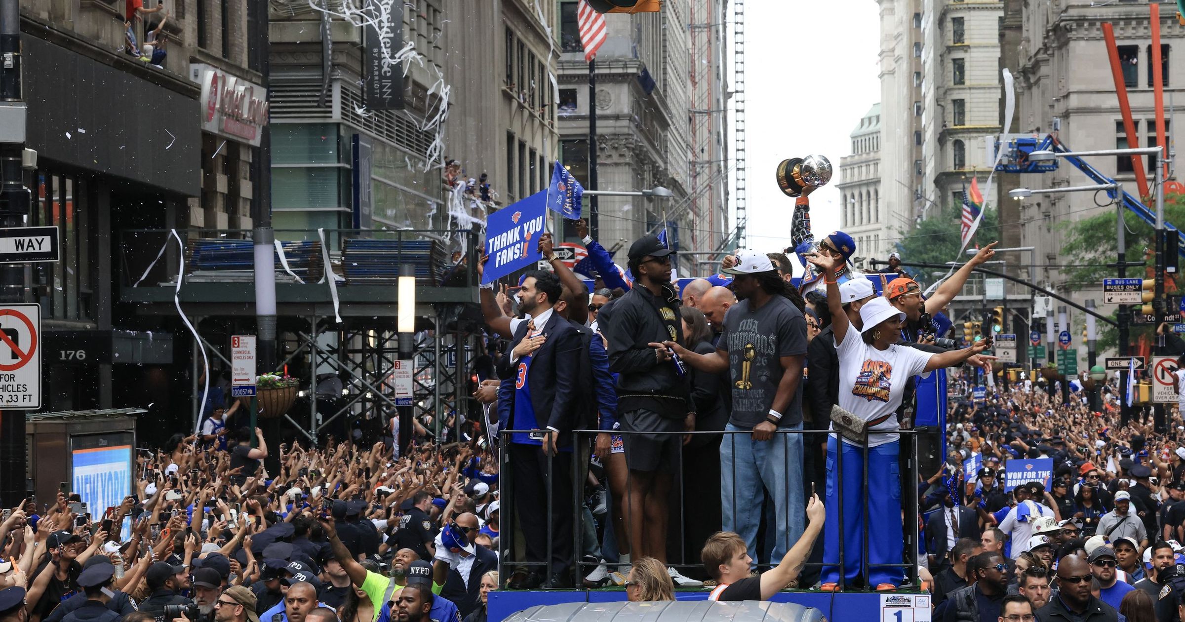 New york bebt: knicks krönen 53-jährige durststrecke mit titel!