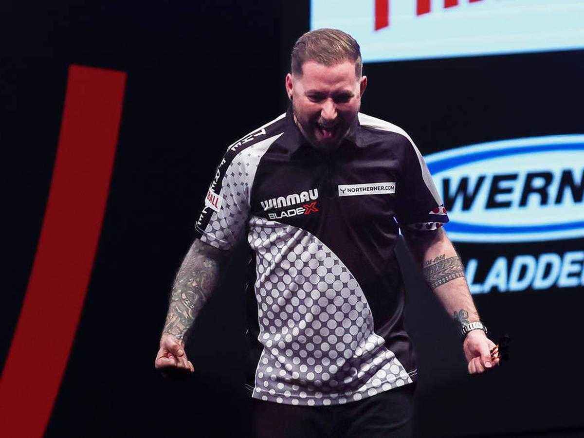 Noppert schmeißt 9-darter und vernichtet van den bergh in minehead