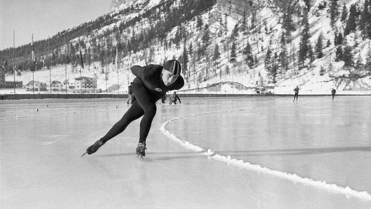 Olympia 1956: eisschnelllauf-geschichte am lago di misurina und ein stürzender fackelträger