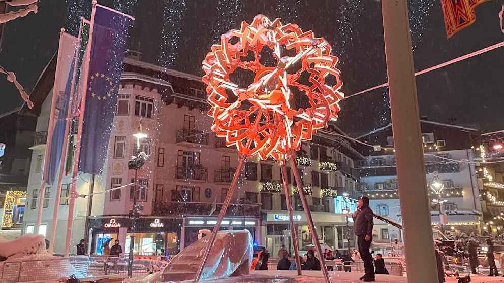 Olympische flamme in cortina entzündet: heimliches feuer vor den winterspielen
