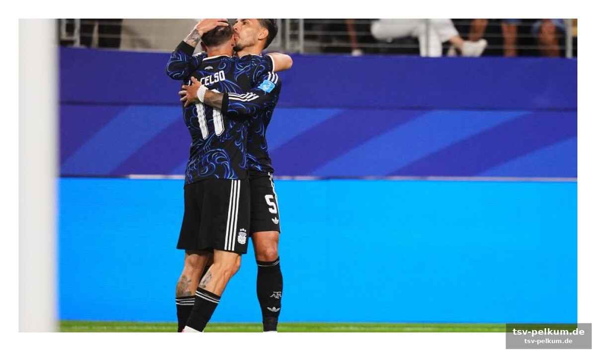 Paredes übernimmt die regie