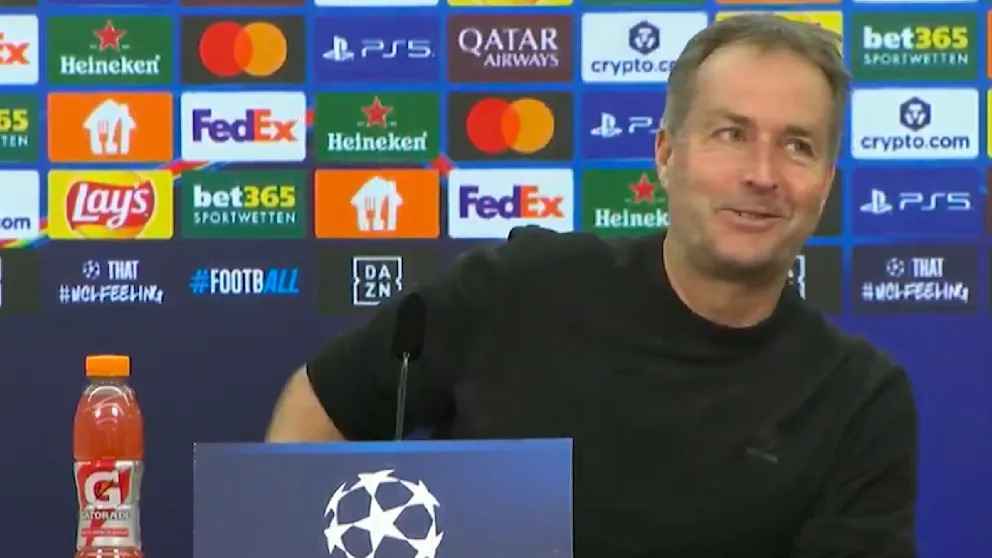 Peinlicher moment für leverkusens coach: das kostet, kasper!