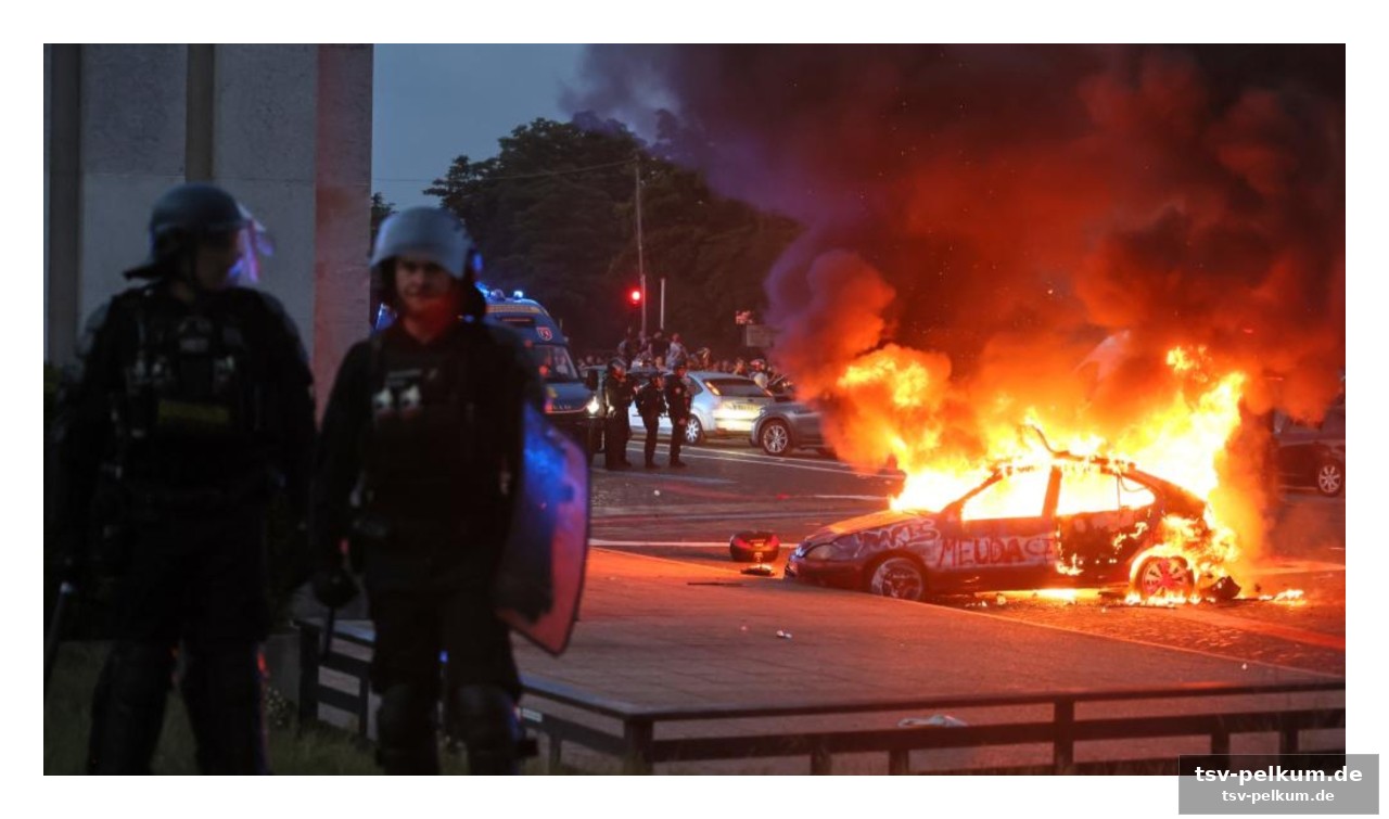 Verkehrschaos auf dem boulevard périphérique