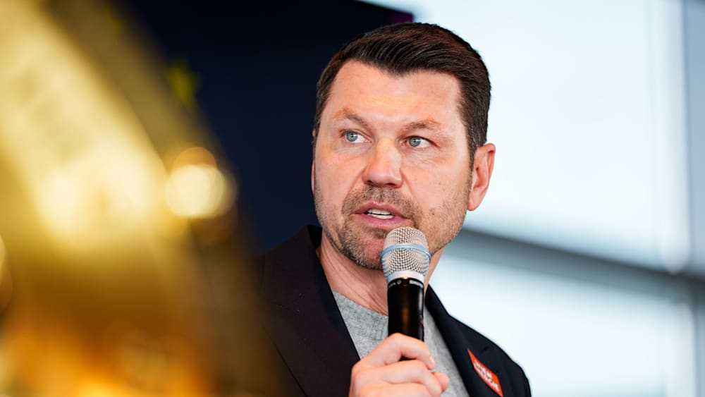 Rapid wien unter druck: katzer räumt fehler bei transfers ein
