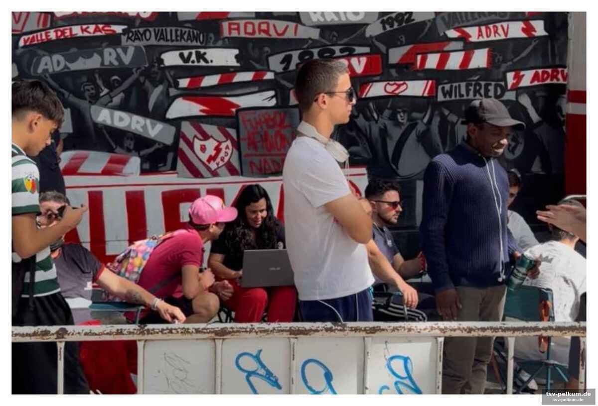 Mehr als nur fußball: gemeinschaft, hingabe und kritik