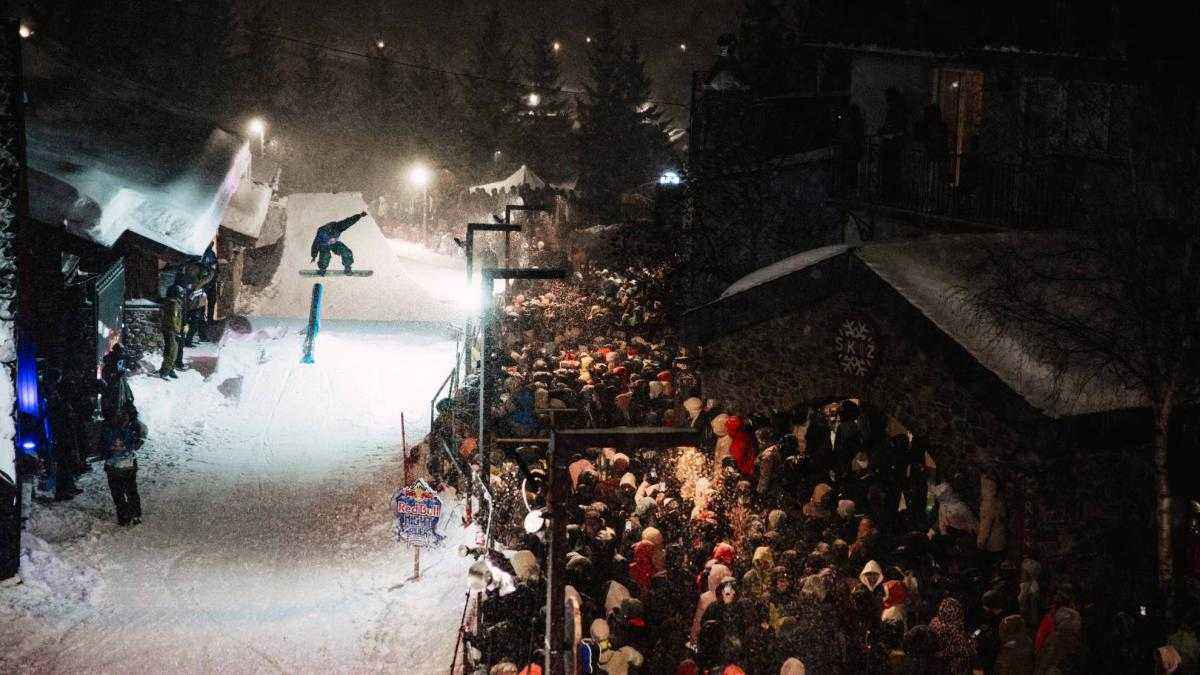 Rekord-schneefall und spektakuläre tricks: red bull night rider begeistert 2000 zuschauer