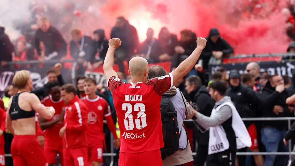 Relegation-thriller in essen: rwe empfängt fürth mit hexenkessel!