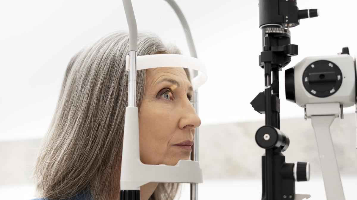 Revolutionäre ki-chirurgie: präzision beim linsentausch neu definiert!