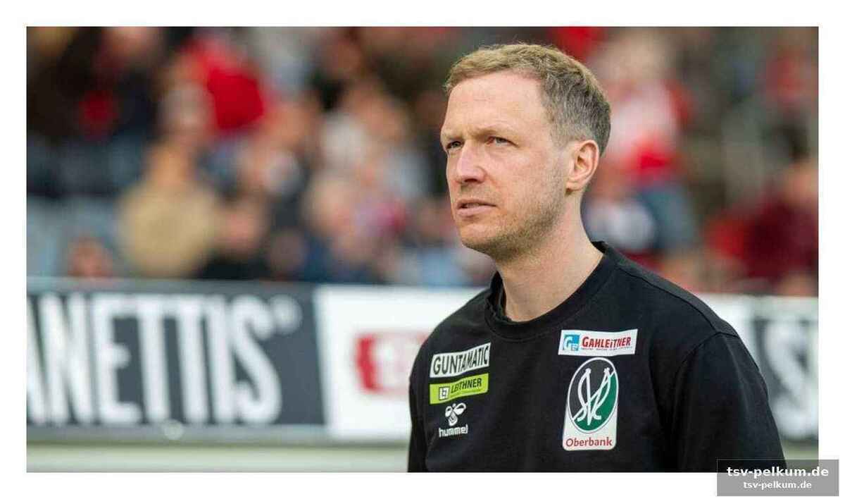 Feldhofer sieht rot, die defensive sieht nichts