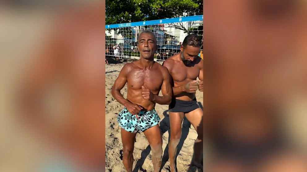 Romário mit 60 jahren: fußball-ikone begeistert am strand von rio