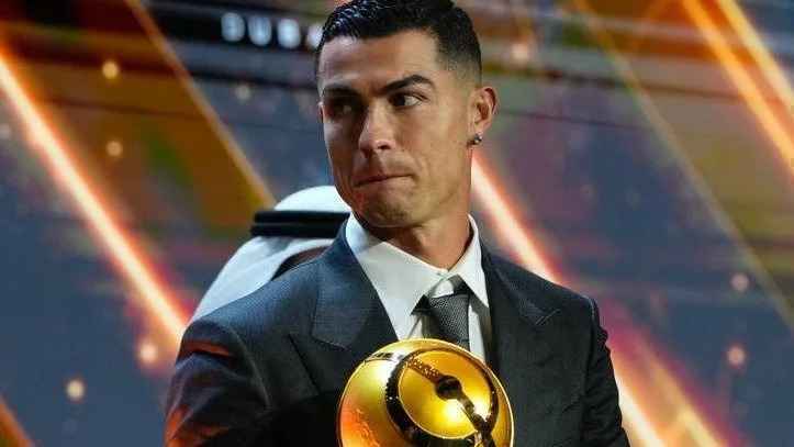 Ronaldo Versammelt Fußball-Götter! Der Aura-Moment, der die Welt Staunen Lässt!