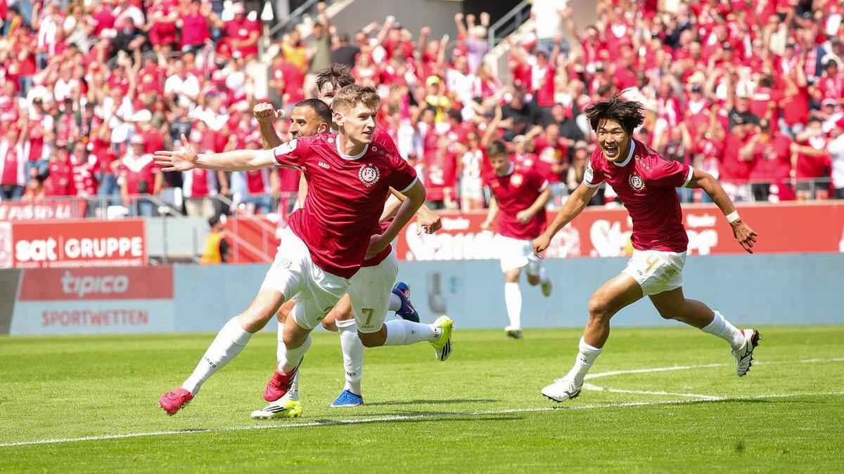 Rot-weiss essen hält aufstiegs-hoffnungen am leben – verl am abgrund