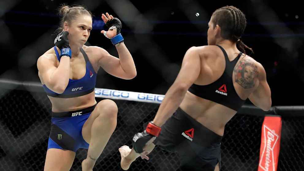 Rousey gegen carano: zwei mma-legenden kehren zurück – live auf netflix!