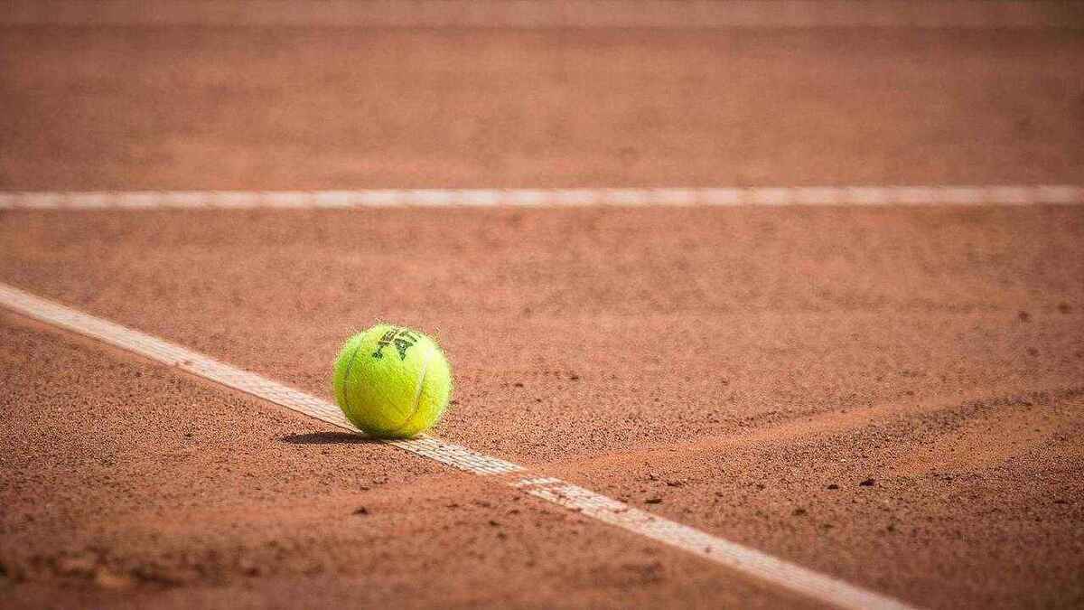 Physik am platz: warum nadal auf sand so überragend war