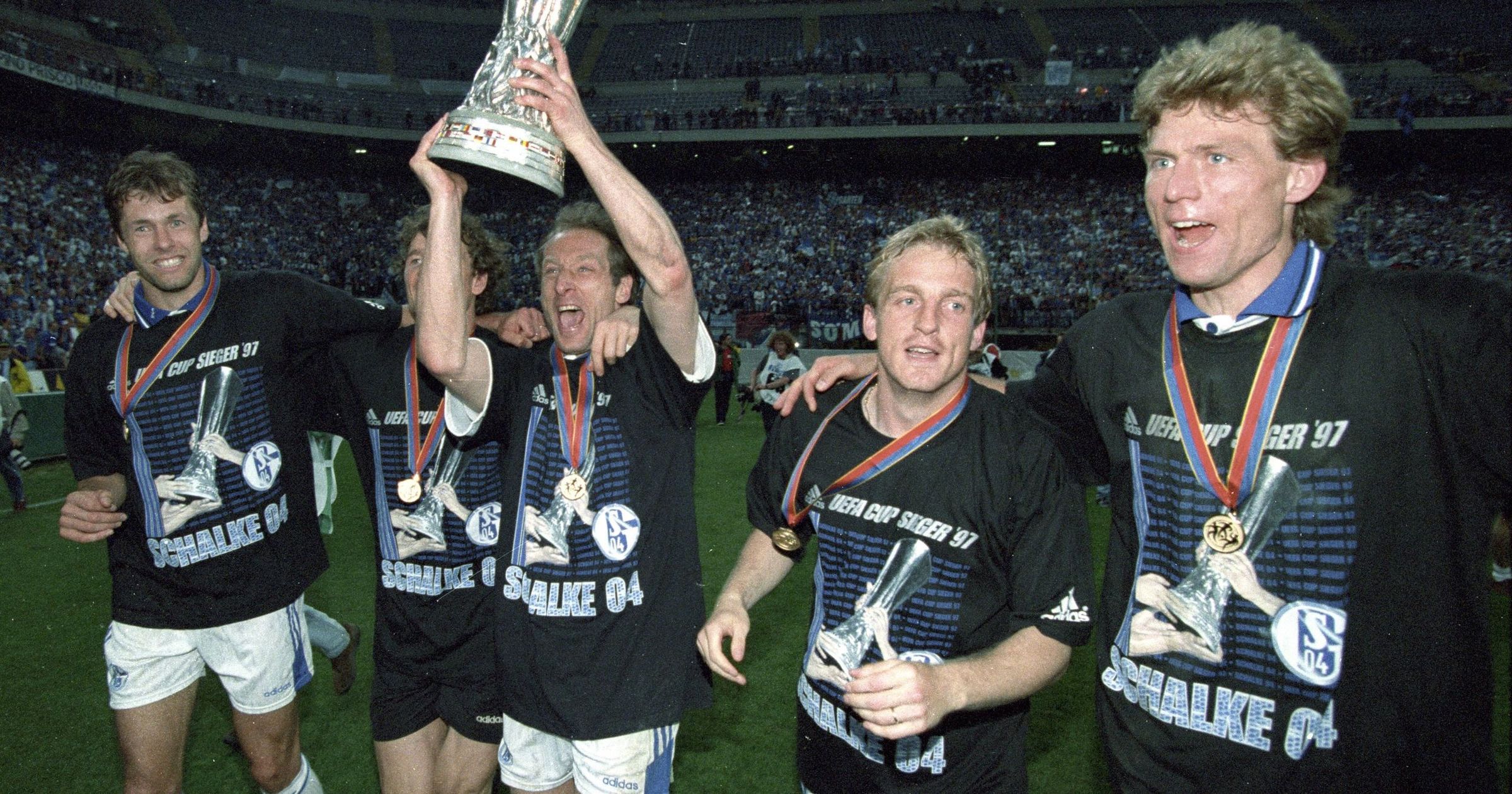 Schalke 04: der uefa-cup-triumph, der eine nation bewegte!
