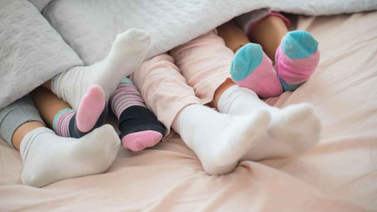 Schlaf-hack: warum socken wirklich helfen können