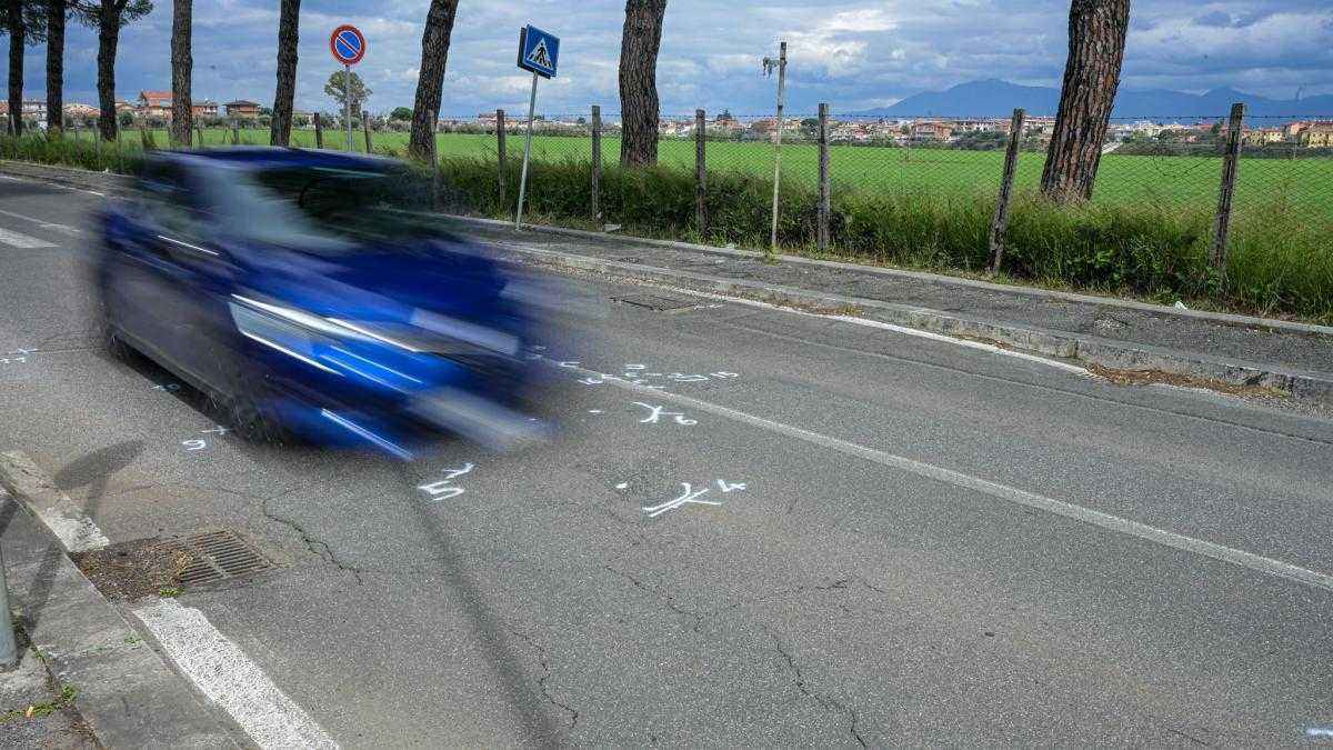 Schock auf der a21: achtjähriger bei motorradunfall ums leben gekommen