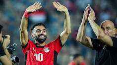 Schock für Liverpool: Isak bricht das Bein! Salah sieht's nicht als Krise – Neymar droht WM-Aus!