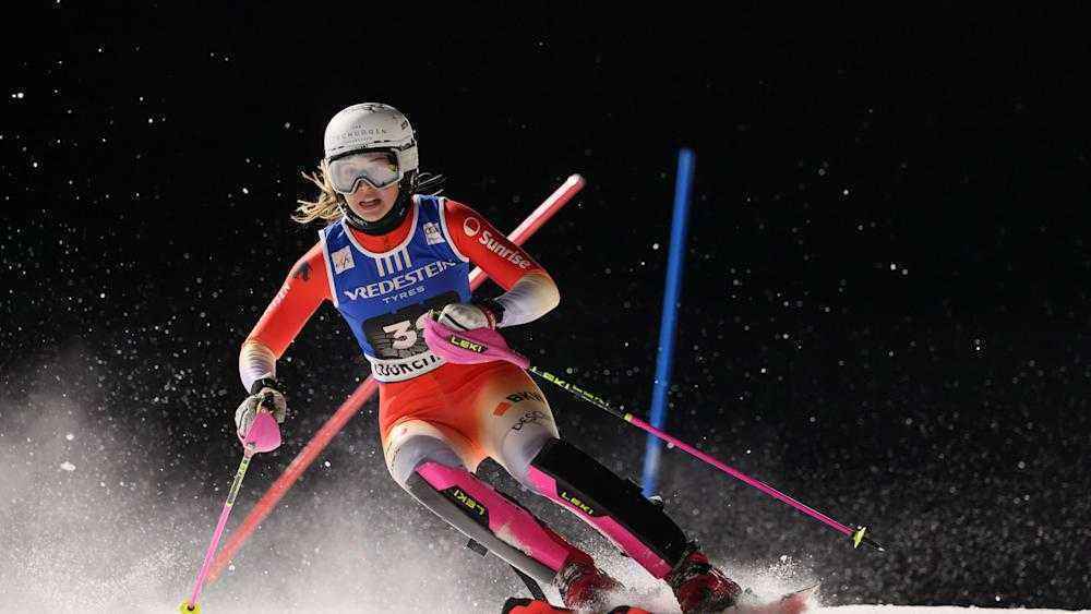 Schock im weltcup: schweizer ski-star stürzt – saisonende droht!