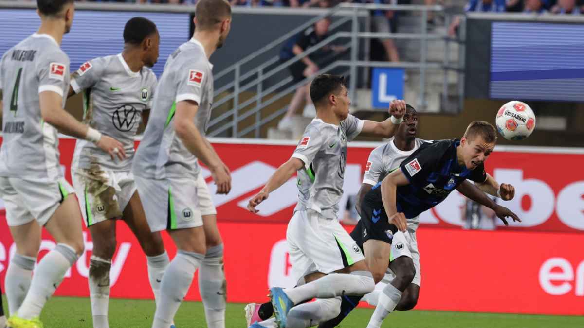 Schock in der bundesliga: wolfsburg steigt ab!