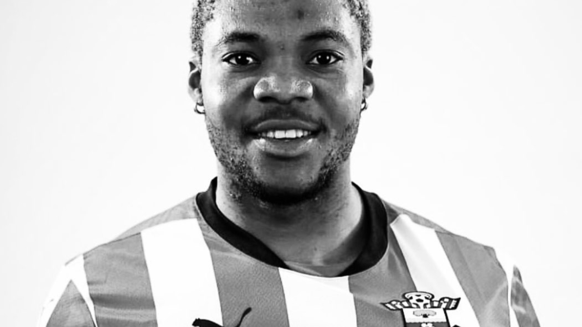 Schock in der fußballwelt: nigerianischer nachwuchsstar stirbt mit 21!
