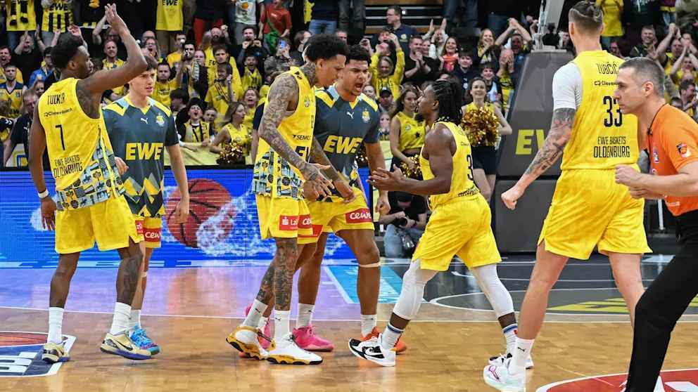 Schock in Oldenburg: Alba Berlin verschenkt Sieg durch dramatischen Dreier!