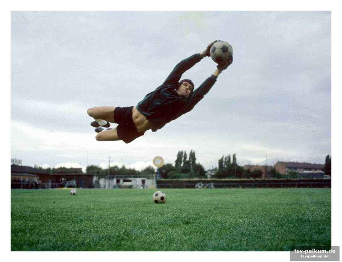 Spielerberater und mentor: erfolgreich abseits des platzes