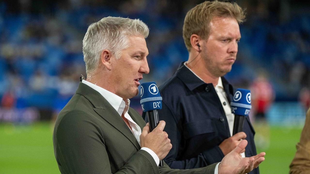 Schweinsteiger: dfb-team weit vom wm-favoritenkreis entfernt