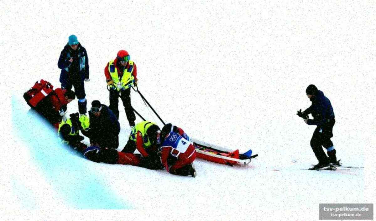 Erste hilfe und transport ins krankenhaus