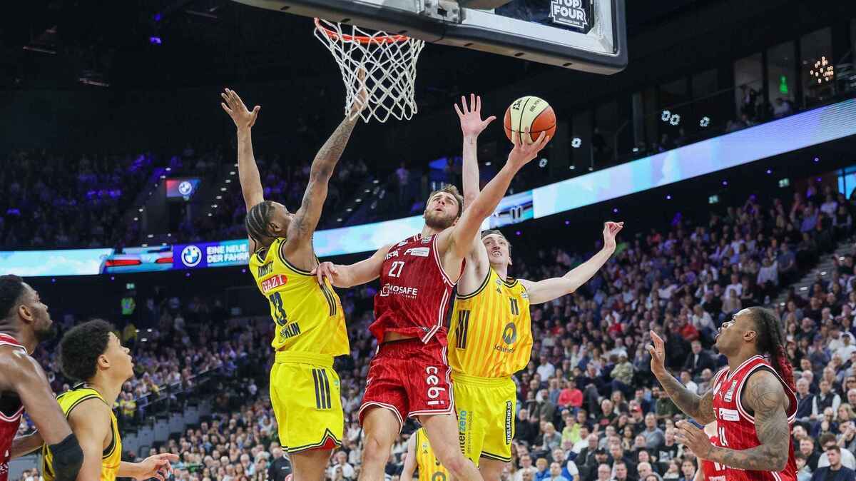 Sensation in berlin: bamberg baskets holen sensationell den bbl-pokal