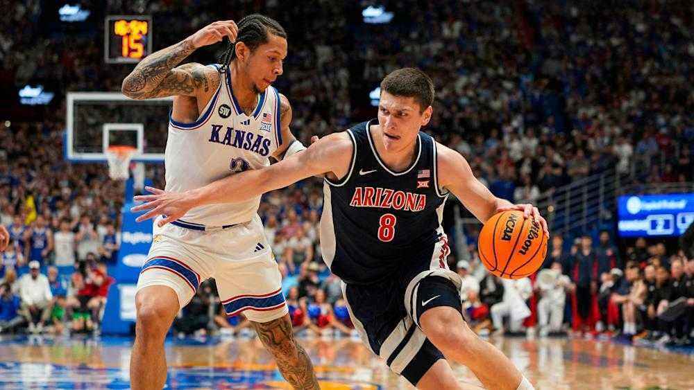 Sensation in lawrence: kansas stoppt arizona – und fru überzeugt bei louisville