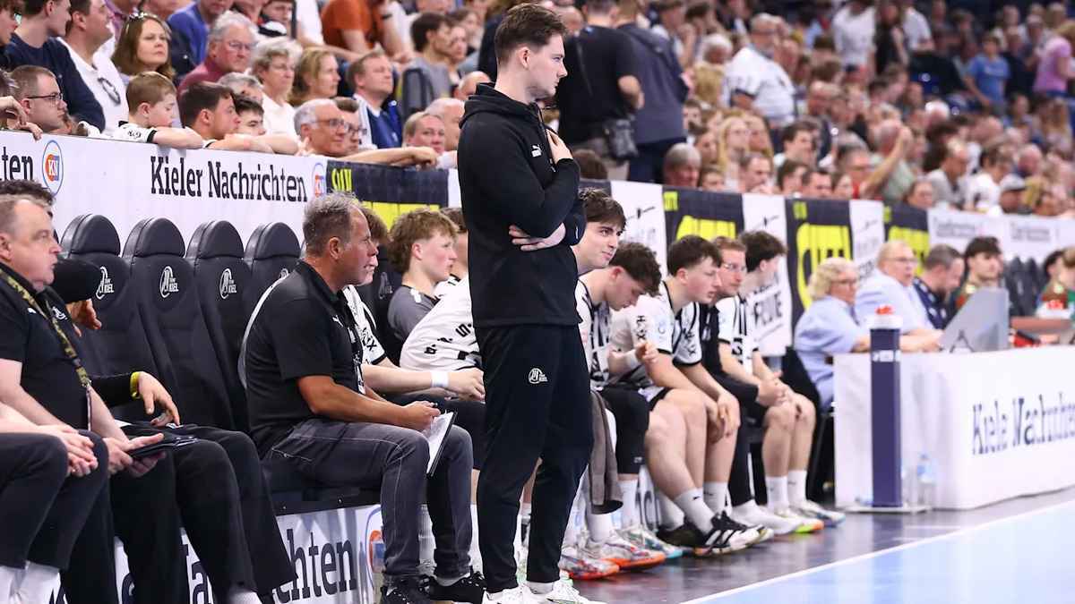 Sensationssieg: jüngster trainer des jahres schreibt handballgeschichte!