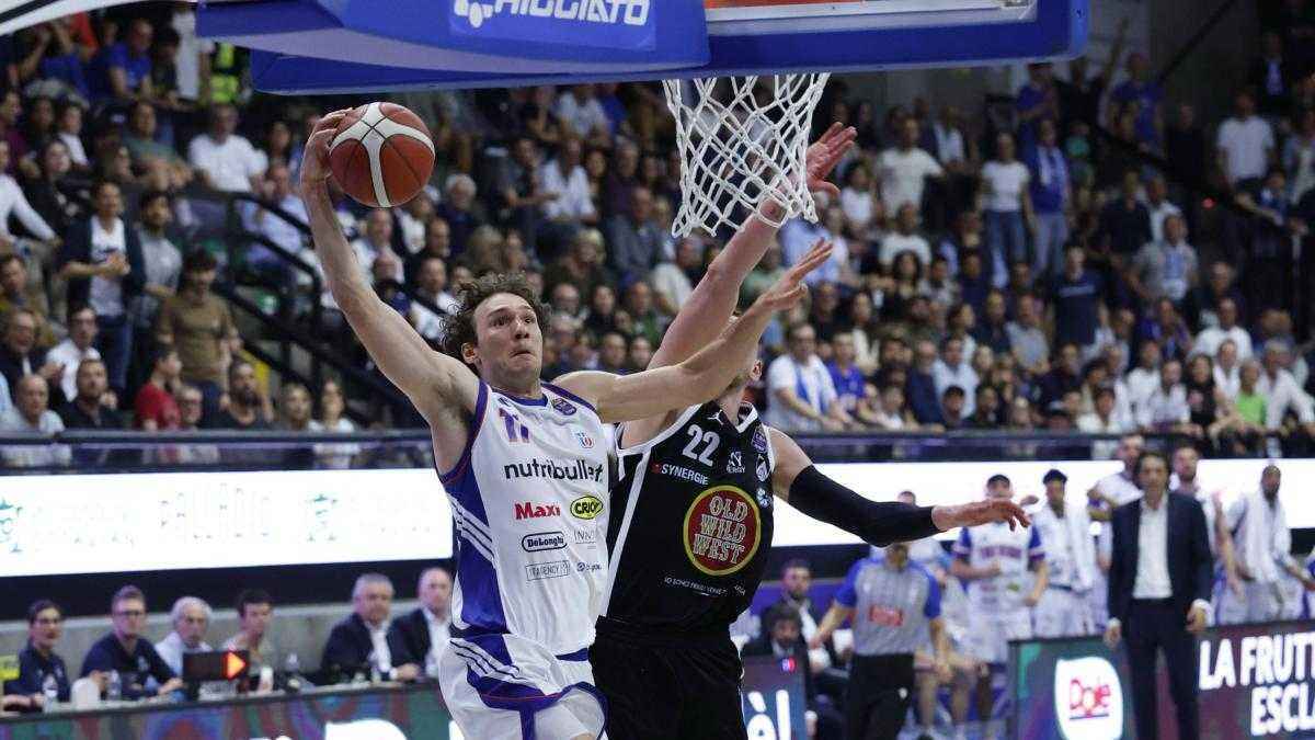 Seria a: venezia schlägt sassari – playoff-rennen wird heiß!