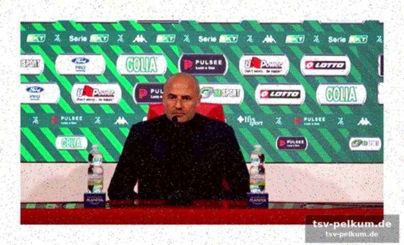 Venezia zertrümmert avellino mit neun mann
