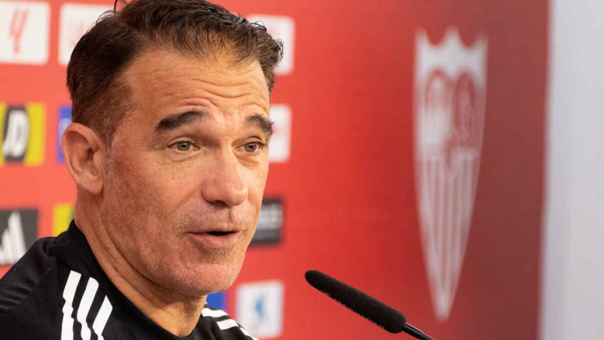 Sevilla vor saisonstart: trainer plaza kämpft um zukunft und transferbudget