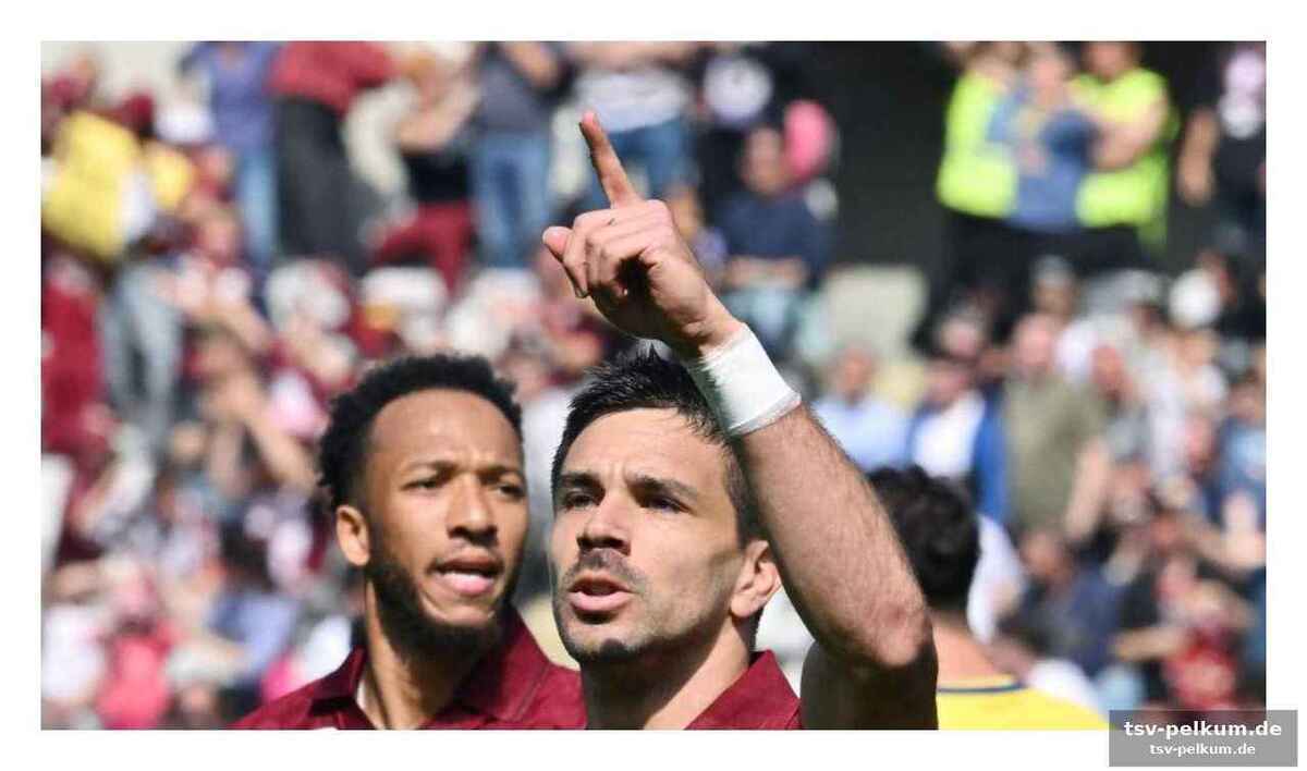 Ein fußballherz schlägt rot-weiß
