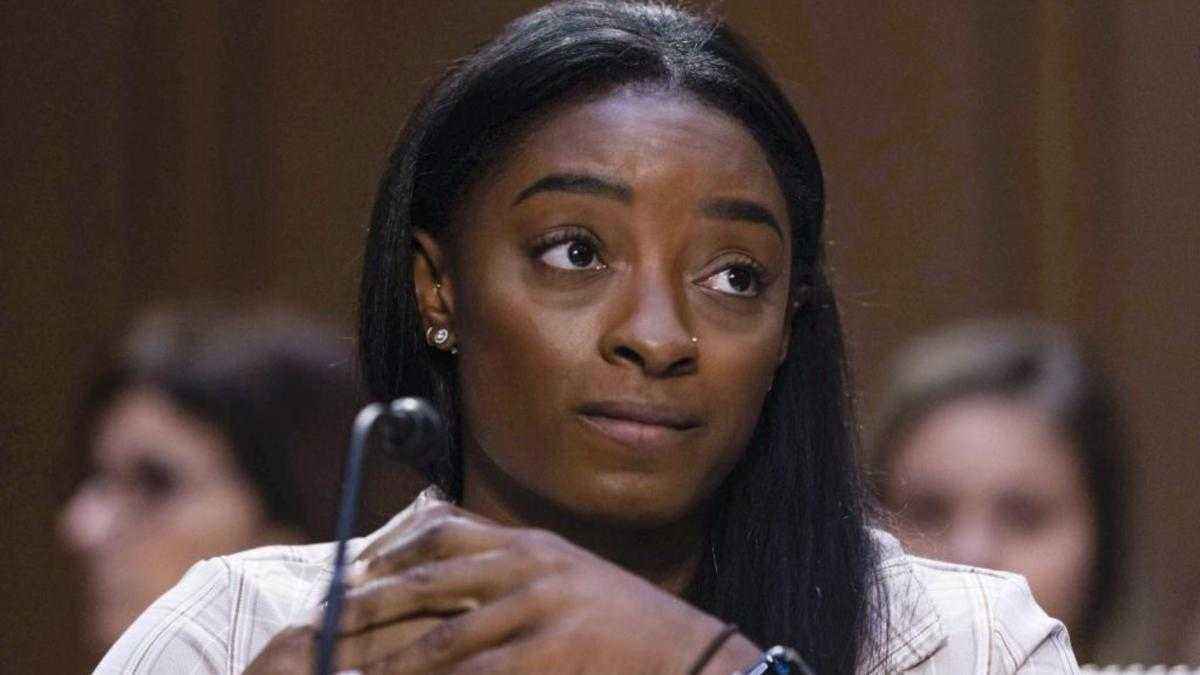 Simone biles unterstützt mutige gisèle pelicot im frankreich-prozess