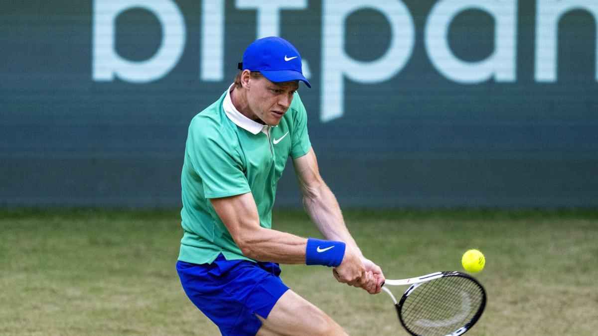 Sinner pausiert: wimbledon-vorbereitung beginnt später!