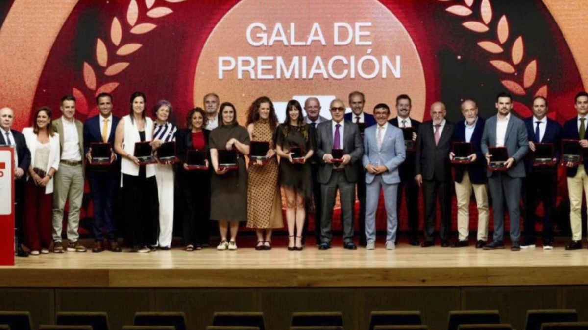 Spanische sportelite feiert ehrungen – tebas im fokus