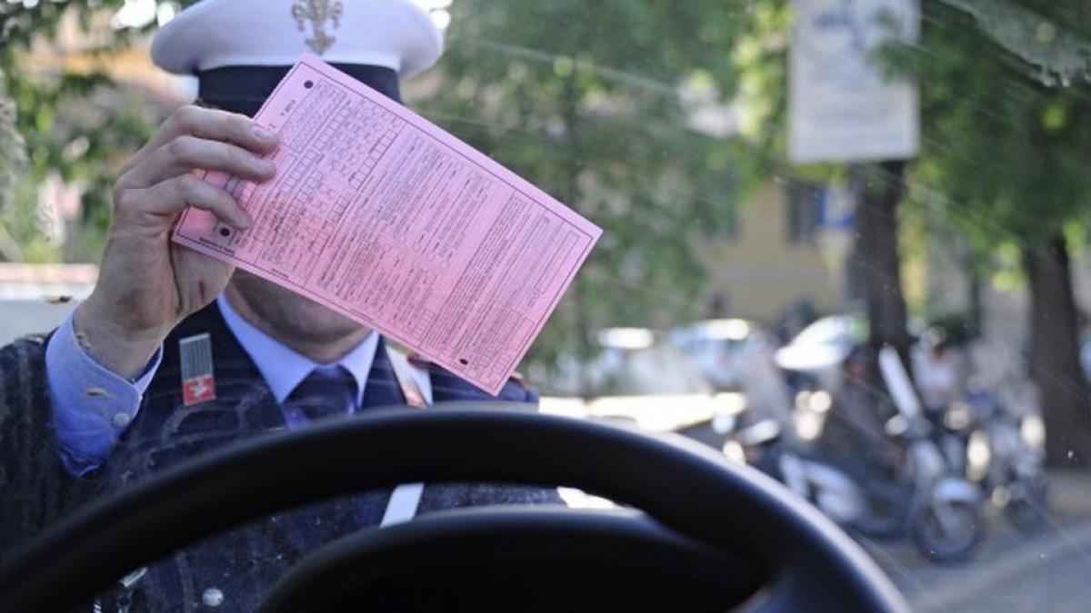 Straßenrasten: mahnungen per smartphone werden teurer!