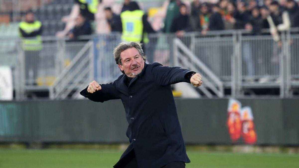 Stroppas venezia jagt den vierten: durchmarsch in serie b