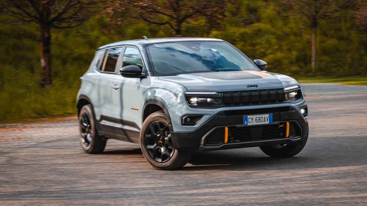 Suv-boom in italien: avenger stürmt auf platz zwei!