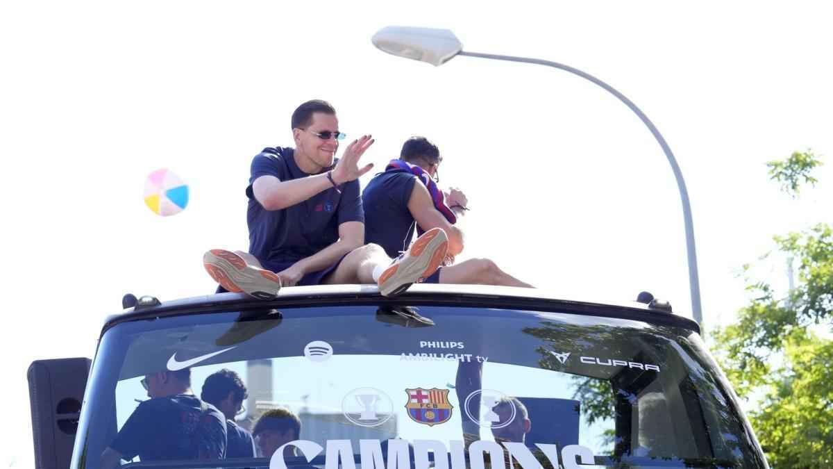 Szczesny feiert: ex-juve-torwart genießt barça-triumph mit bier und gelato!