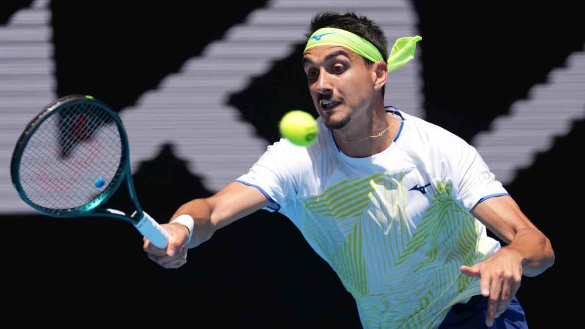 Tennis-marathon: sinner triumphiert, premier league-duell im fokus!