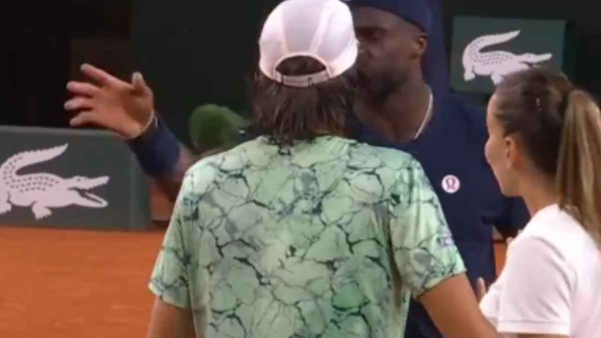 Tiafoe entfacht krawall-wut und bleibt in paris am leben