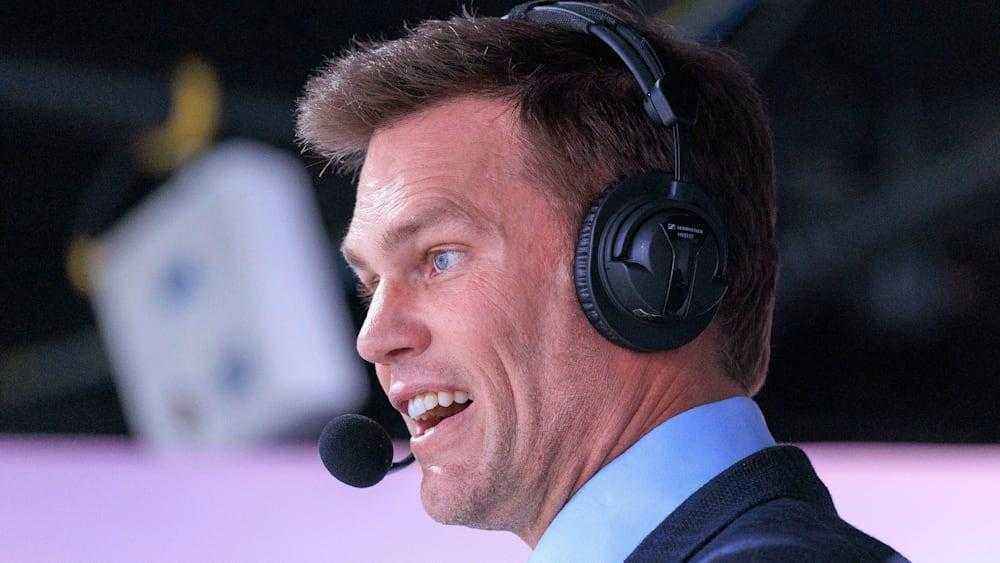 Tom brady will ernsthafte flag-football-konkurrenz in saudi-arabien