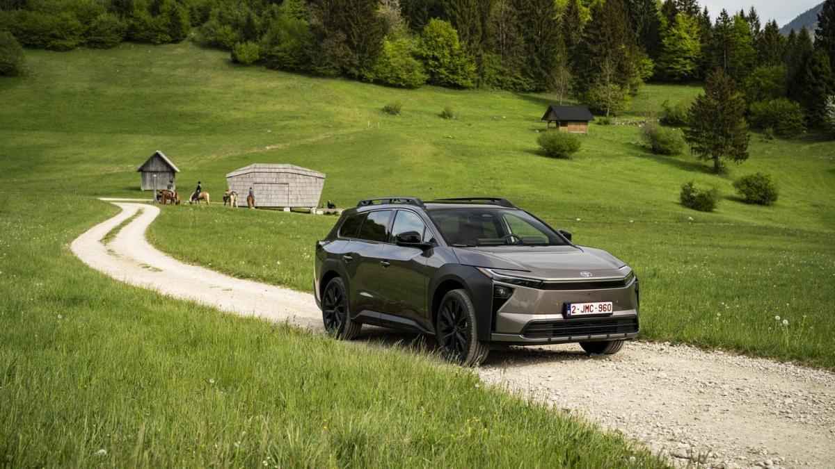 Toyota bz4x touring: der lange elektroritt beginnt!
