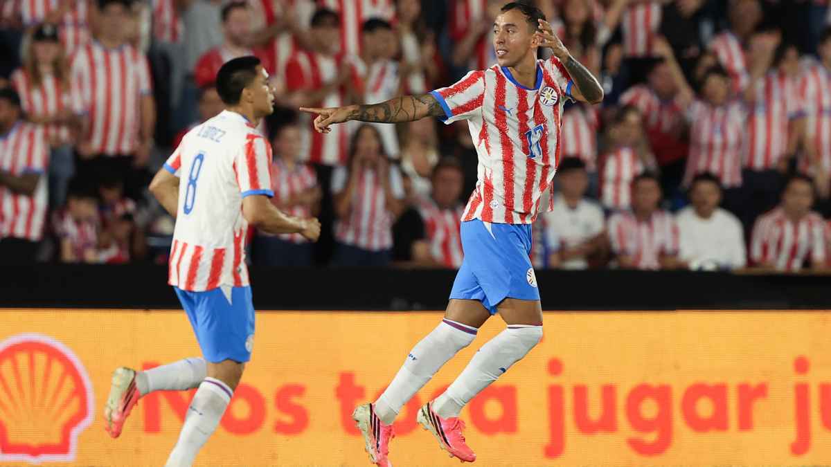 Tragödie und triumph: paraguays wm-debütant romero ehrt seinen vater
