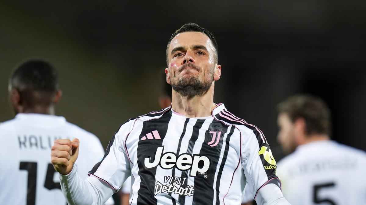 Transfergerüchte: kostic verlässt juve, venezia schnappt basic!