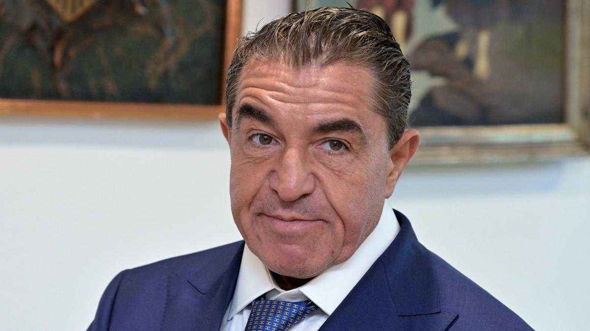 Trump-vertrauter will italien ins wm-roster: skandalträchtige geschäfte und papst-bezug!